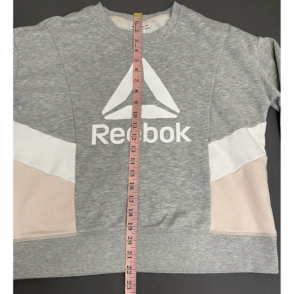 Reebok Sweater Womens Medium Gray Outdoors Sweatshirt Logo - Picture 10 of 11